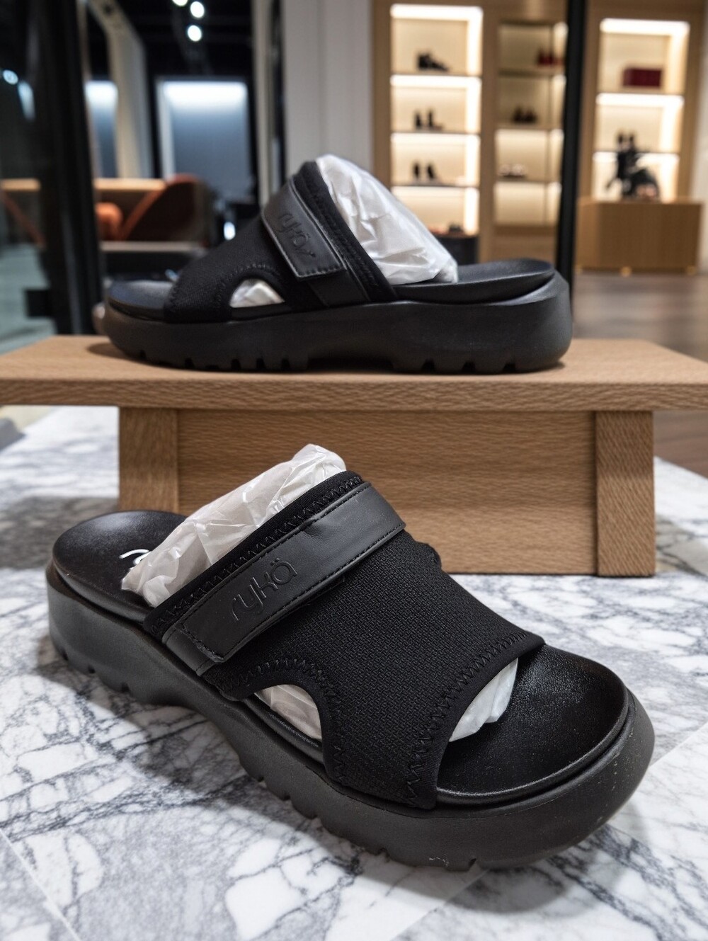 Ryka Brilliant Black Women's Sz 5.5 Sandals New